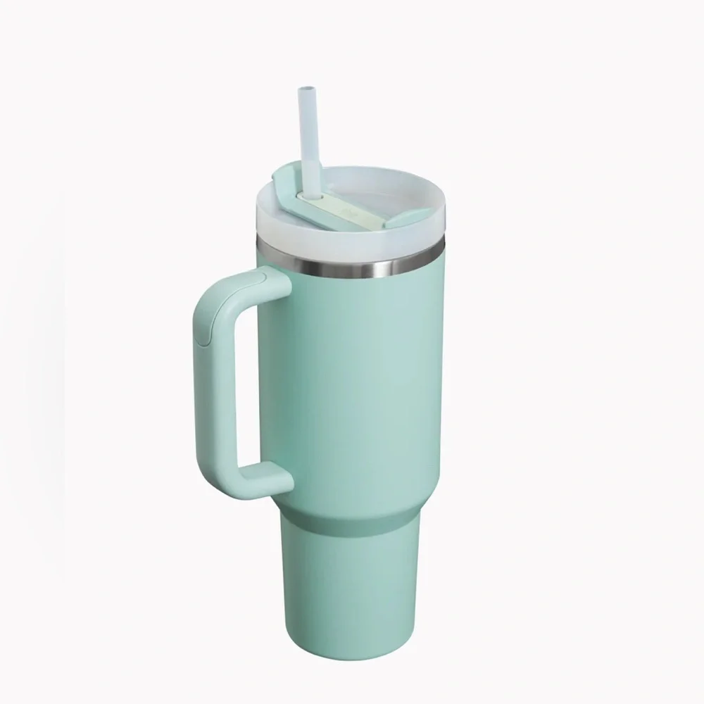 THE QUENCHER H2.0 FLOWSTATE™ TUMBLER | 40 OZ
MIST COLOR - Picture 2 of 11
